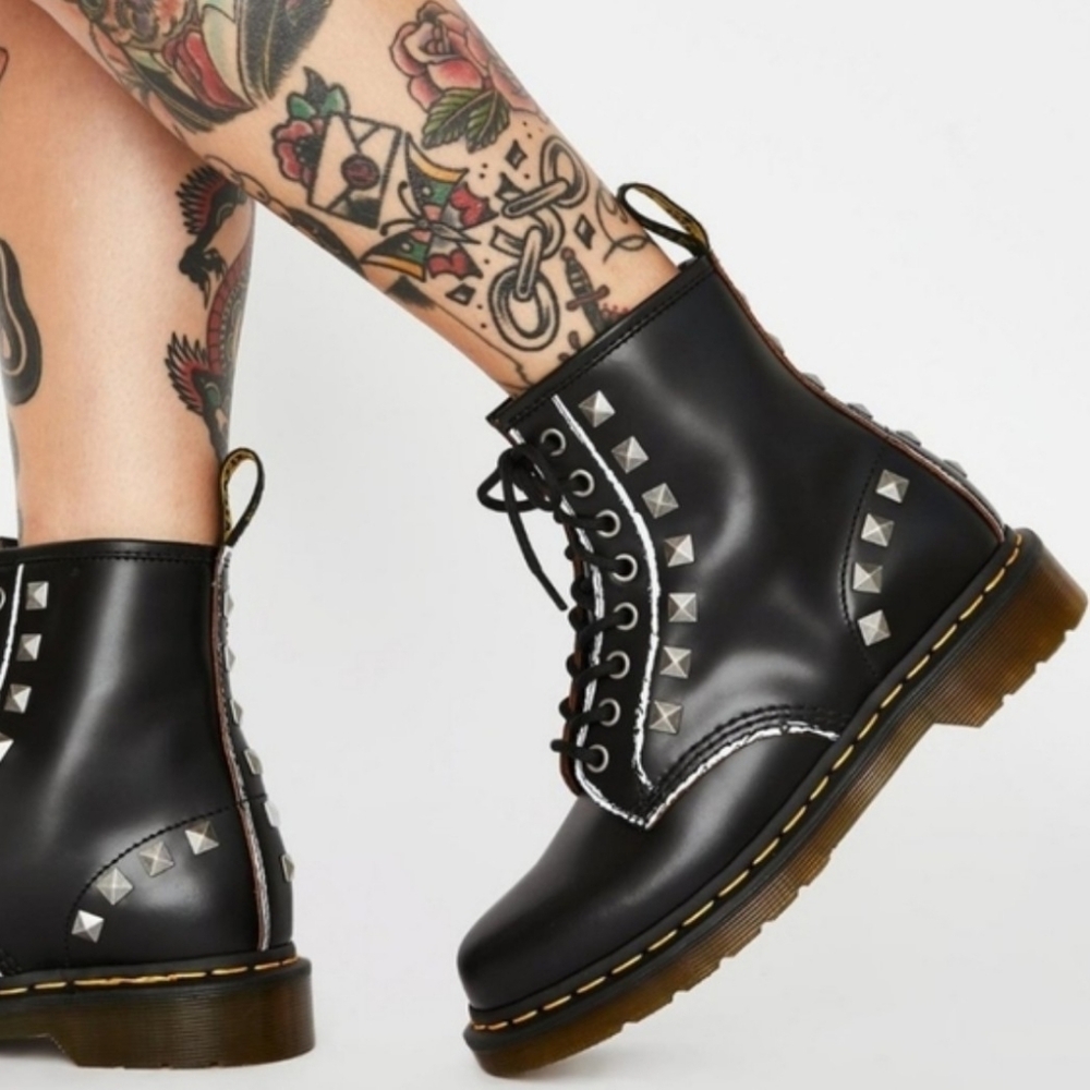 Dr. Martens 1460 STUD - Picture 10 of 11